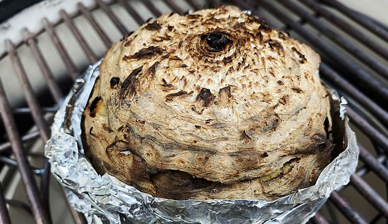 Knolselderij op de barbecue