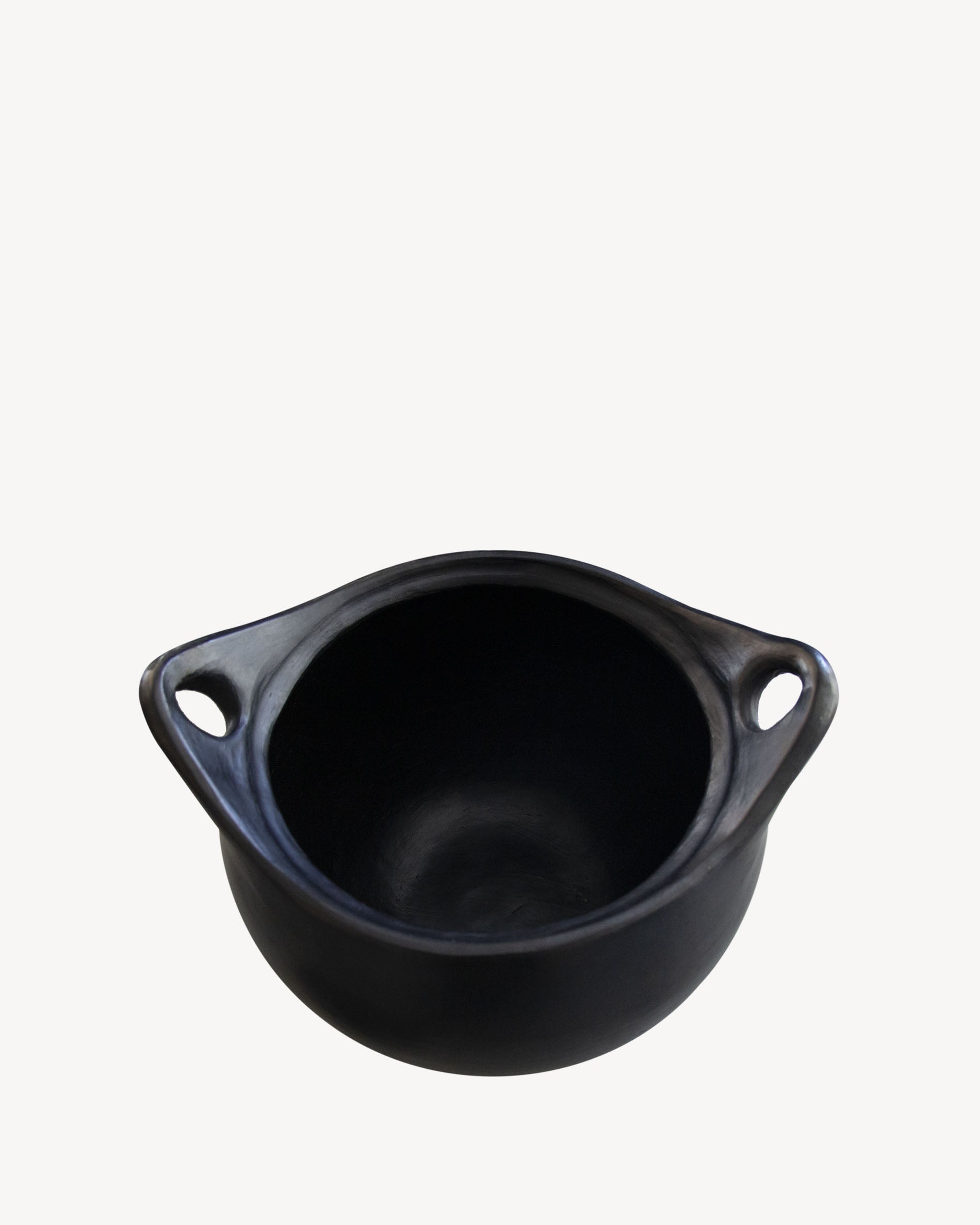 Hoge ronde stoofpan van zwarte Chamba-klei