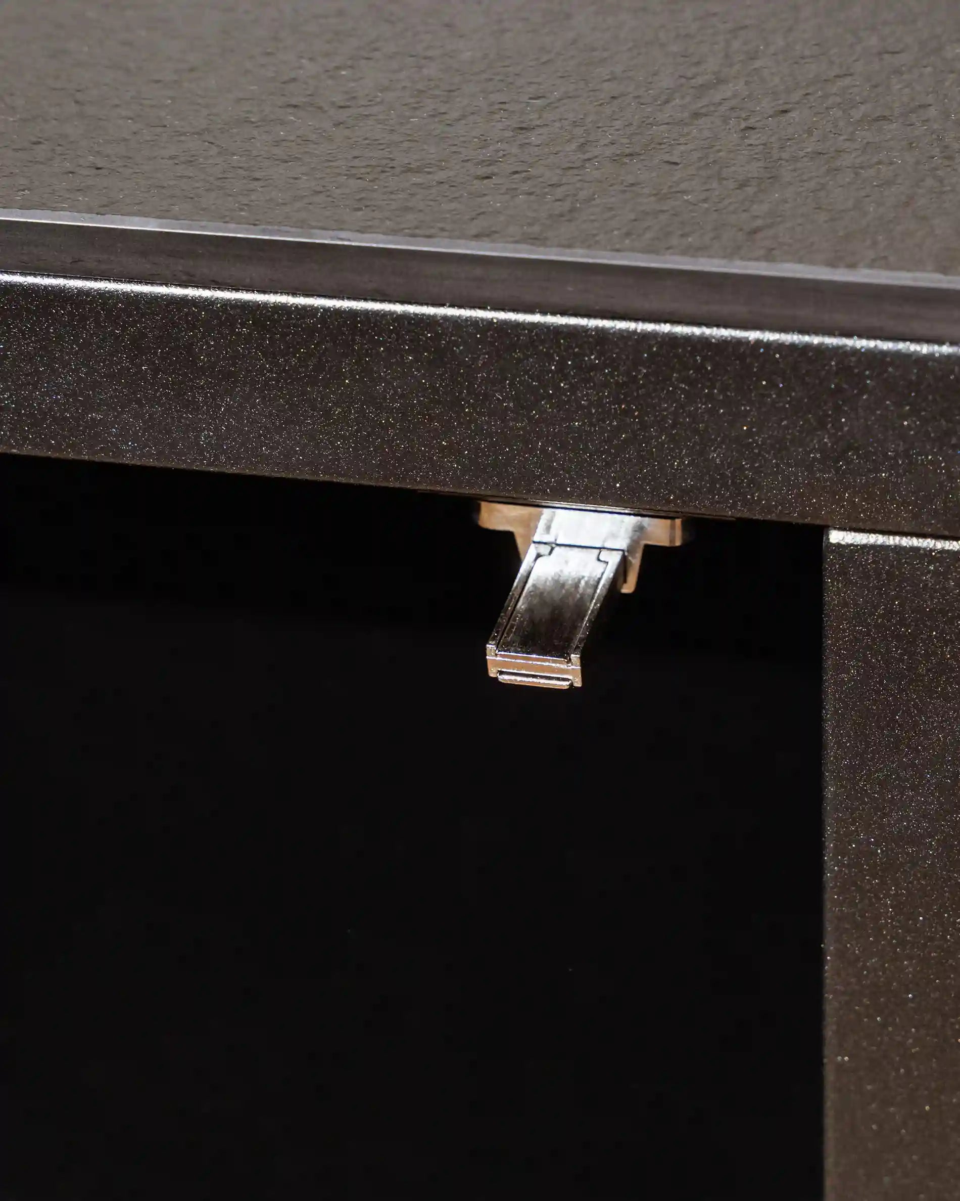 Détail plan de travail cuisine extérieure Kokko.