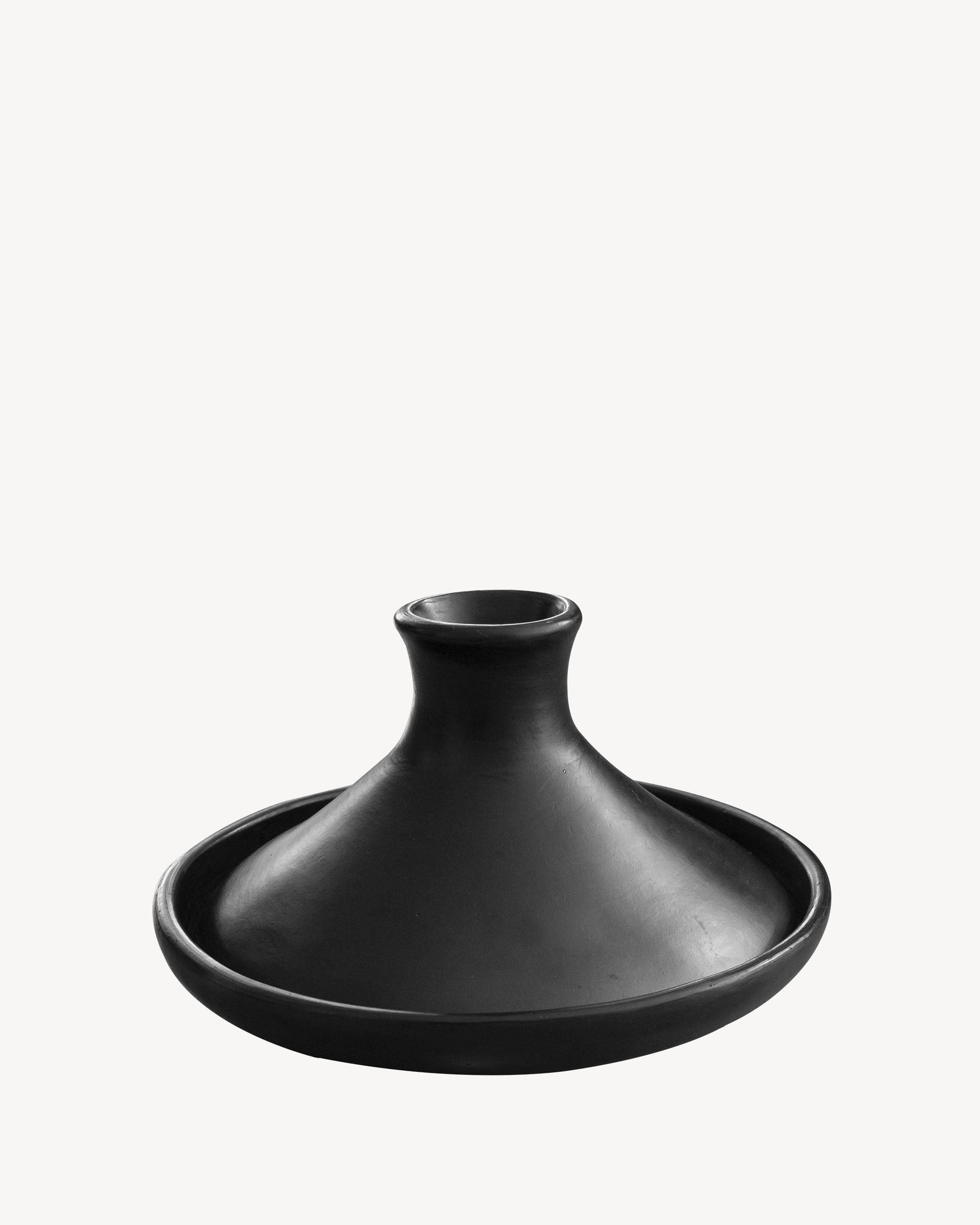 Chamba tajineschaal van zwart aardewerk